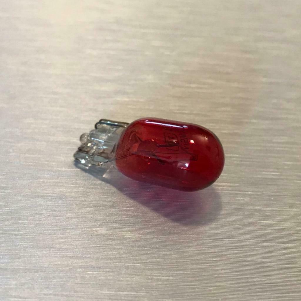 W5W T10 12V - 5W Autolamp Rood, Auto-onderdelen, Verlichting, Alfa Romeo, Amerikaanse onderdelen, Audi, BMW, Daihatsu, Fiat, Ford