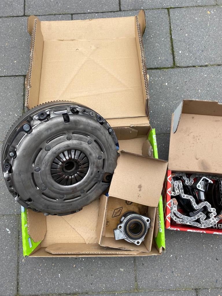Dubbelemassa vliegwiel+drukgroep+koppeling Opel Astra 2018, Auto-onderdelen, Ophalen, Opel