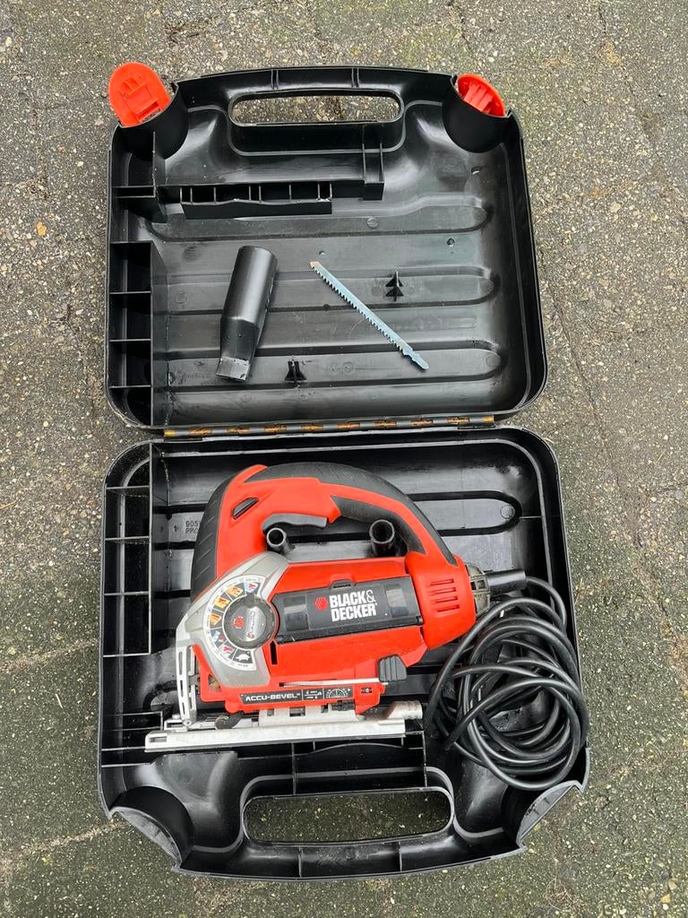Decoupeerzaag van black&decker, Doe-het-zelf en Bouw, Gereedschap | Zaagmachines, Ophalen, Zo goed als nieuw, Decoupeerzaag