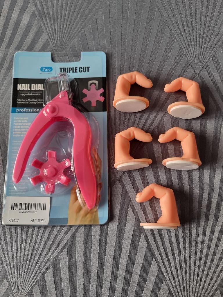Nieuw en ongebruikte 5 oefen vingers een speciale nagelknipp, Ophalen of Verzenden, Nieuw