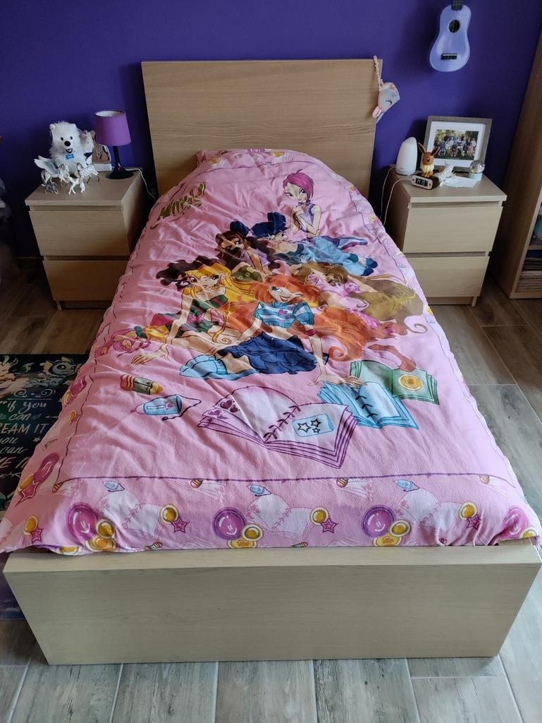 Malm 1 pers. bed met hele goede matras, lattenflex, dekbed.., Huis en Inrichting, Ophalen, Zo goed als nieuw, Bruin, Hout