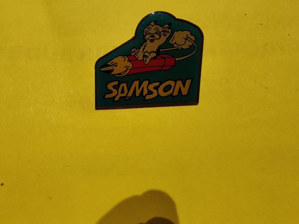 SAMSON  pin, Verzamelen, Ophalen of Verzenden, Nieuw, Figuurtje, Speldje of Pin