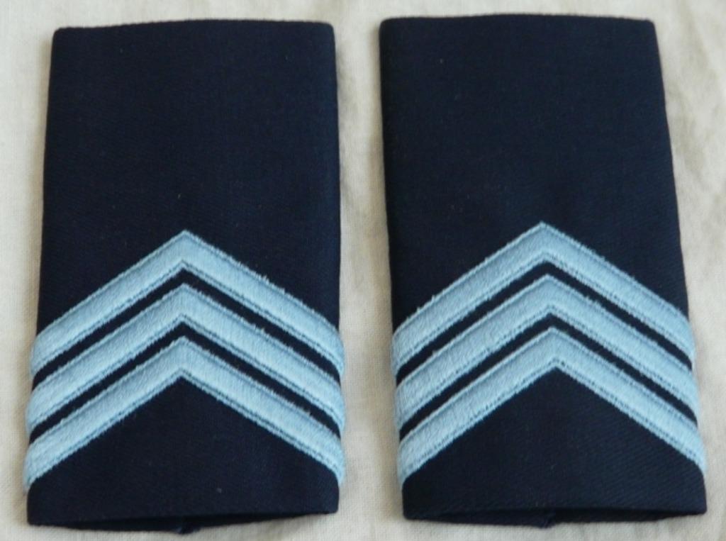 Rang Onderscheiding, DT, Blouse&Trui, Sgt., KLu, 1990s.(2), Ophalen of Verzenden, Luchtmacht, Overige typen