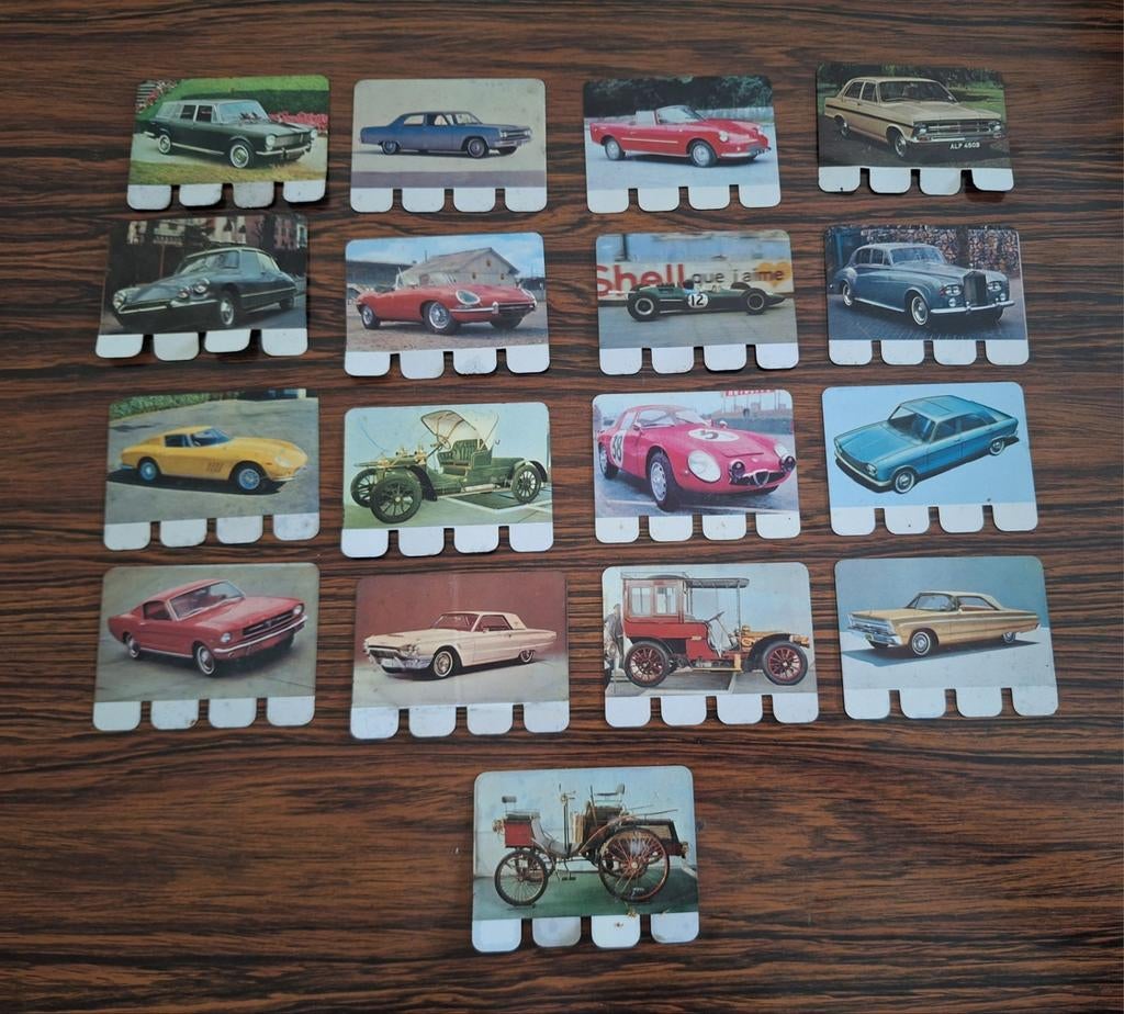 17 metalen plaatjes metaal Biekens oldtimer oldtimers auto´s, Enlèvement ou Envoi