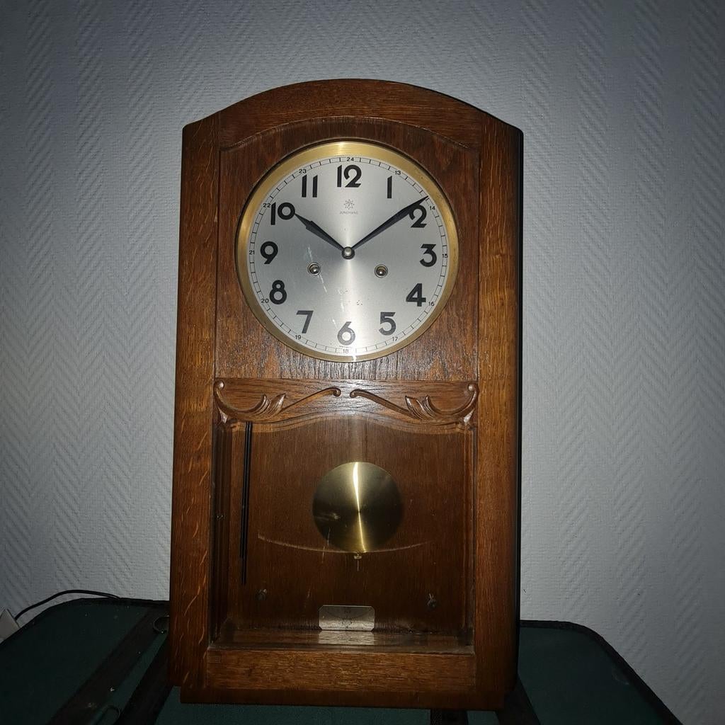 Junghans wandklok, Ophalen