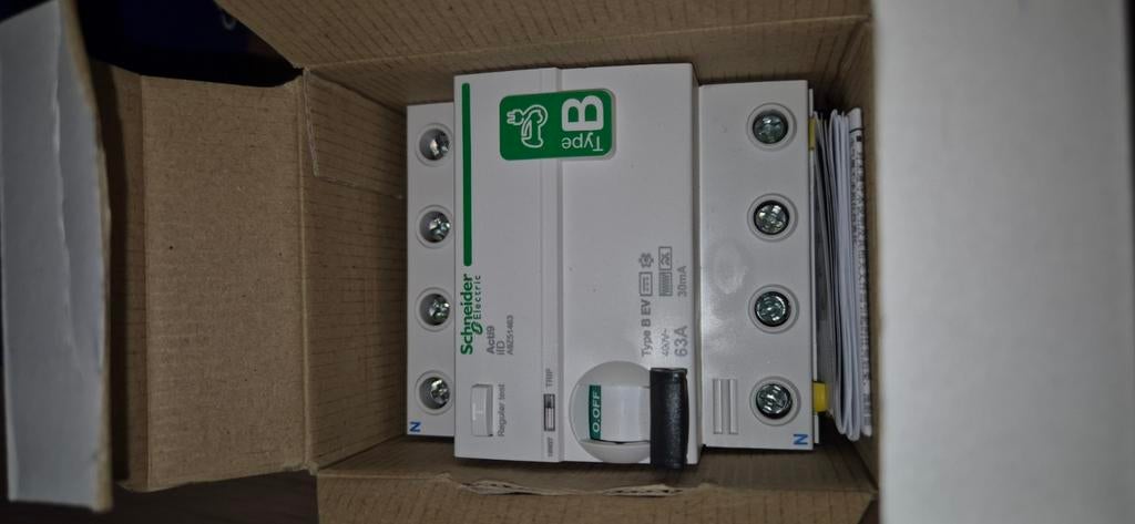 Differentiel type B 63A neuf, Bricolage & Construction, Électricité & Câbles, Enlèvement, Neuf