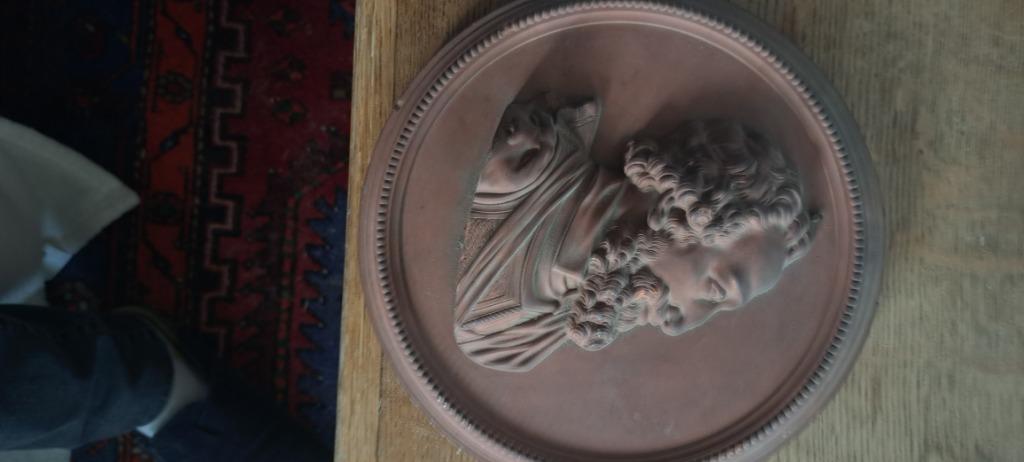 Medaillon terra cotta Henri IV   Koning  van Frankrijk, Ophalen