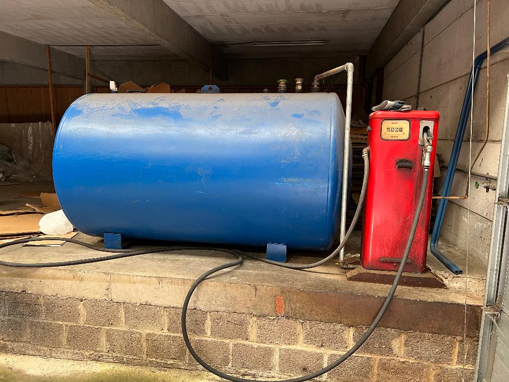 Pompe à carburant Tokheim, Enlèvement, Utilisé