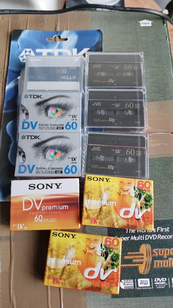cassette video digital pour camera mini dv neuf sony tdk 60m, Neuf, Enlèvement ou Envoi, Bande, Disque ou Mémoire, Sony