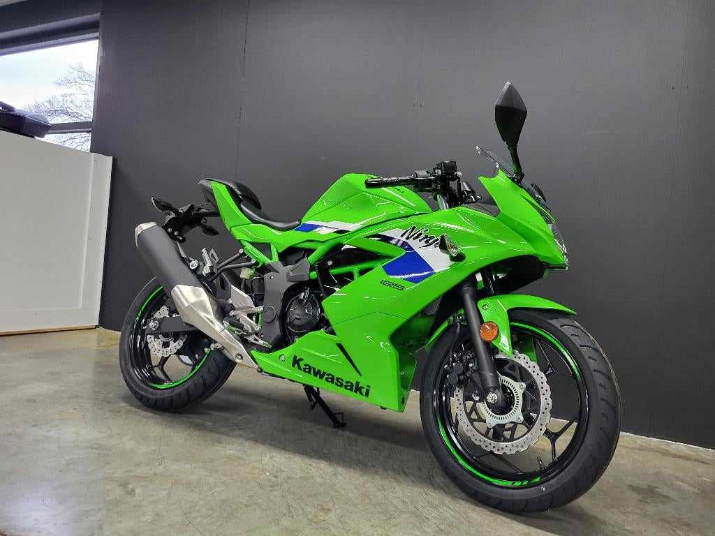 PROMO 2026 Kawasaki Ninja 125 (4j garantie, 5j assistance), Motoren, Bedrijf, Sport, 11 kW of minder, ABS