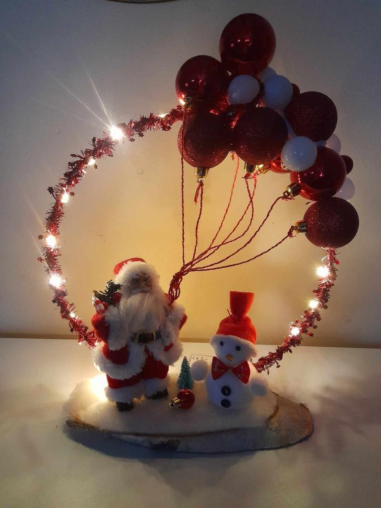 Montages de Noël lumineux Père Noël et ses ballons, Divers, Enlèvement, Neuf