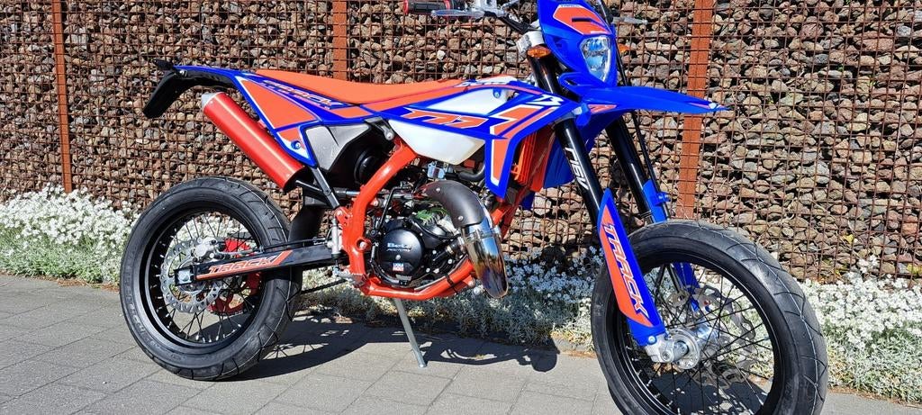 Nieuwe 50cc beta track, Fietsen en Brommers, Ophalen, Beta RR 50 track, Nieuw, 50 cc