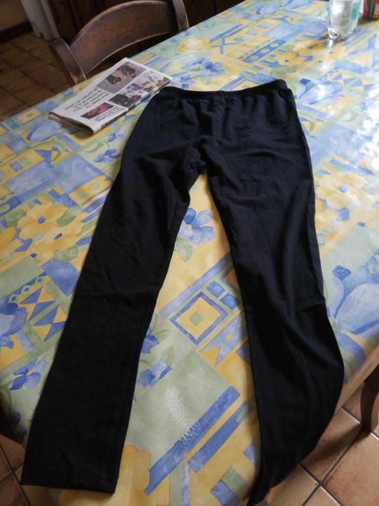 Legging fille noir. Taille 10 ans., Enlèvement ou Envoi, Comme neuf, Fille