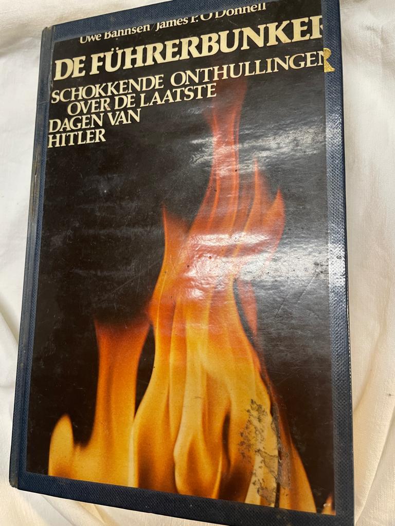 Livre : Le Führerbunker, Enlèvement ou Envoi, Utilisé