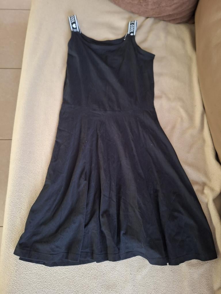 Kleedje en shortpakje, Enlèvement ou Envoi, Comme neuf