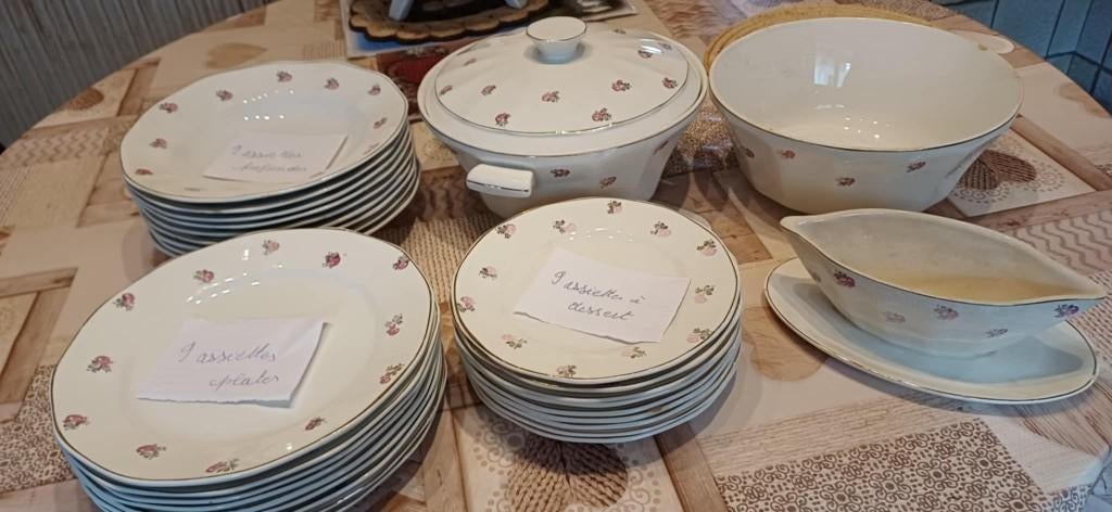 Service de table incomplet, Enlèvement