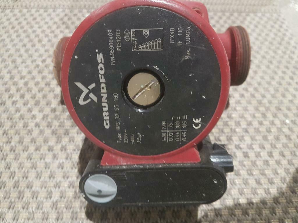 Pompe de circulation Grundfos UPS 32-55 180, Enlèvement, Utilisé