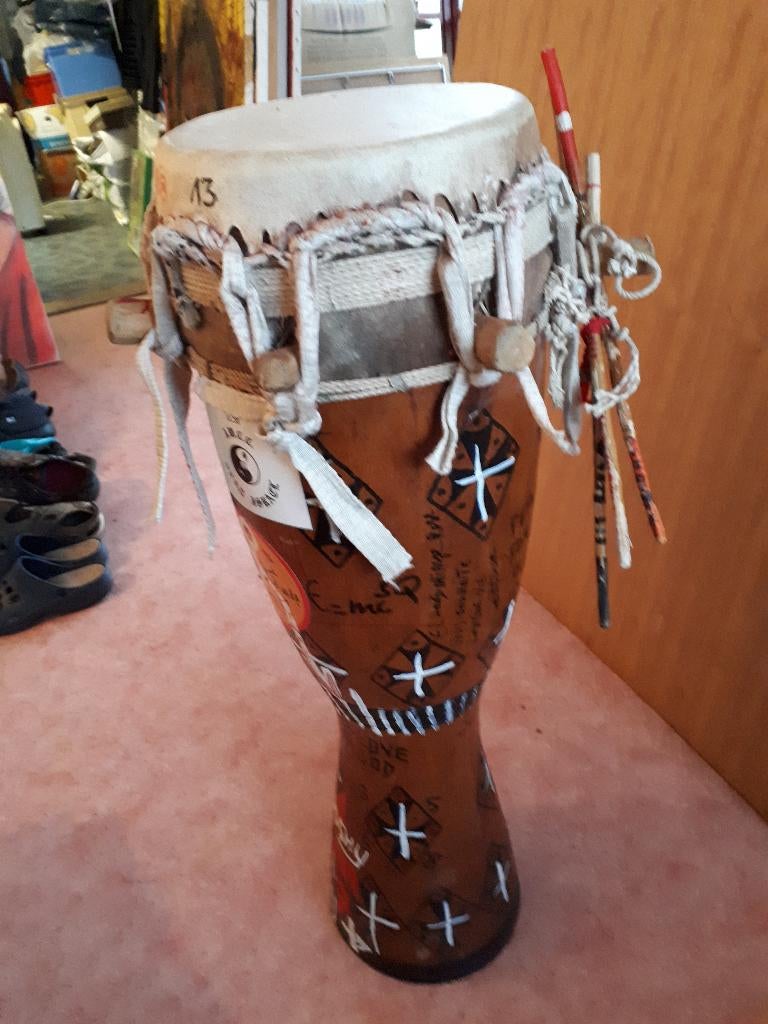 Senegalese Sabar – bespeeld door Doudou N'diaye Rose, Enlèvement, Utilisé, Autres types