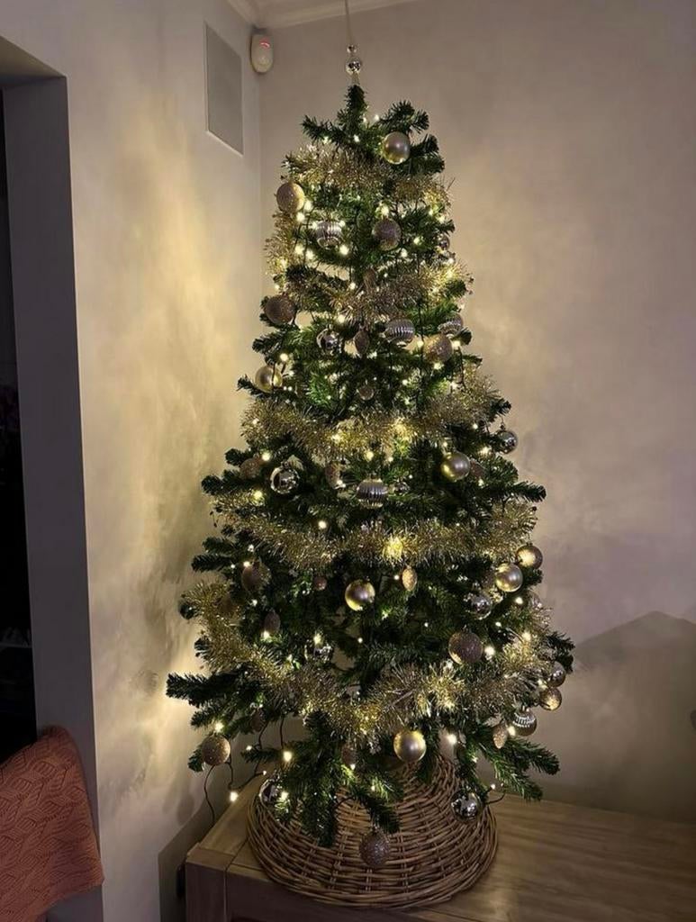 Mooie kunstkerstboom 1m85 (zonder versiering en mand), Ophalen, Zo goed als nieuw