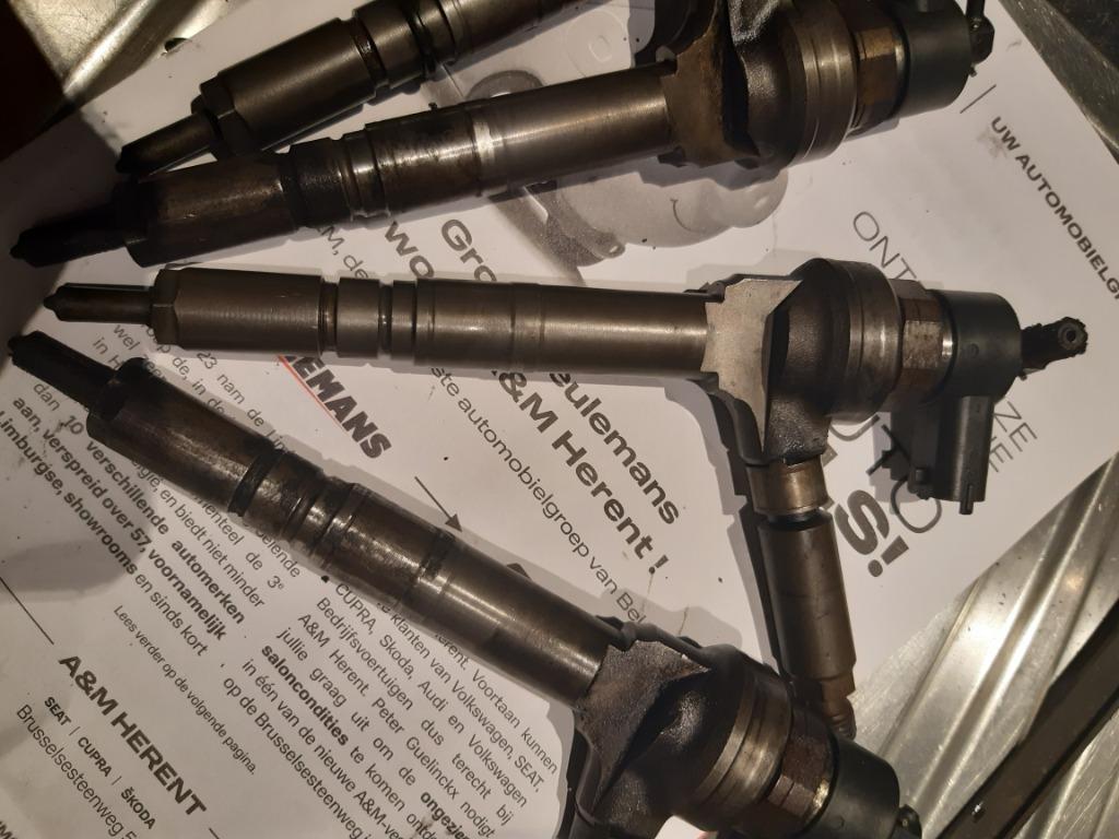 4 injectoren motor opel Astra G 1.7CDTI, Ophalen of Verzenden, Gebruikt, Opel