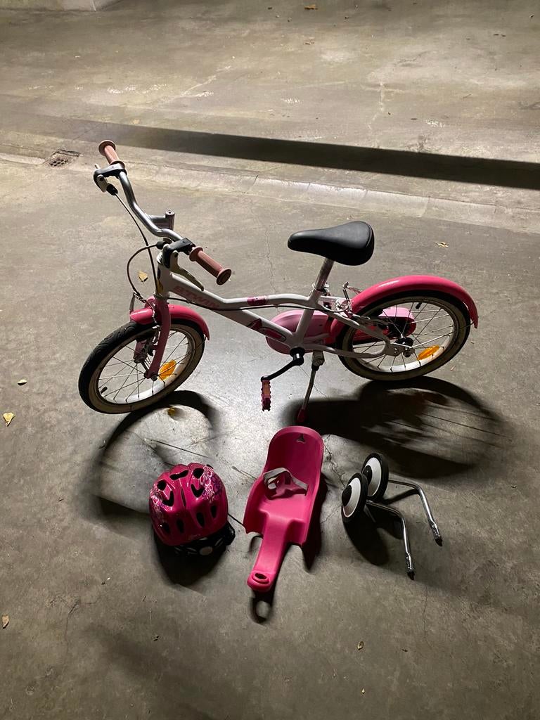 Vélo fille B-TWIN 16 pouces (4 à 6ans ), Vélos & Vélomoteurs, Vélos | Vélos pour enfant, Enlèvement, Comme neuf