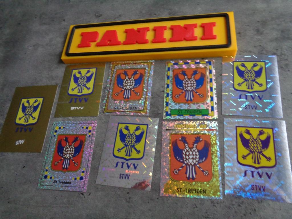 PANINI VOETBAL STICKERS FOOTBALL  9x   EMBLEMEN BADGES ANDER, Ophalen of Verzenden