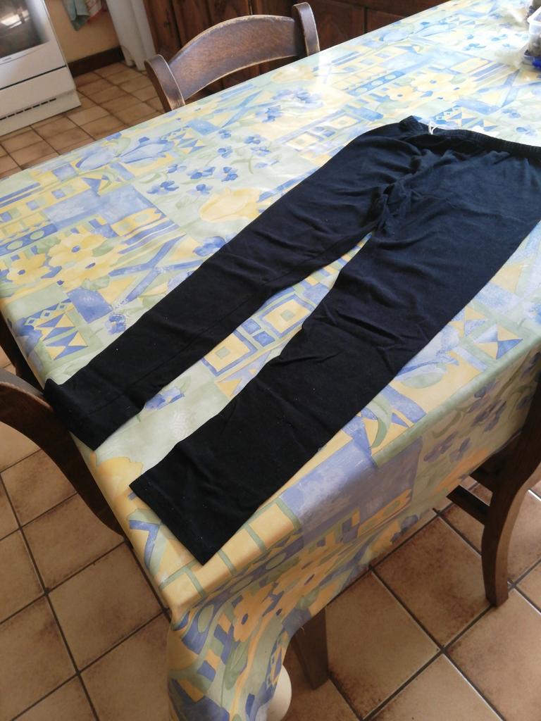 Legging fille noir. Taille 10 ans., Enlèvement ou Envoi, Comme neuf, Fille