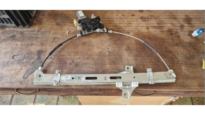Ruitmechaniek 4Deurs links-voor van een Hyundai I10, Ophalen of Verzenden, 3 maanden garantie, Gebruikt, Hyundai