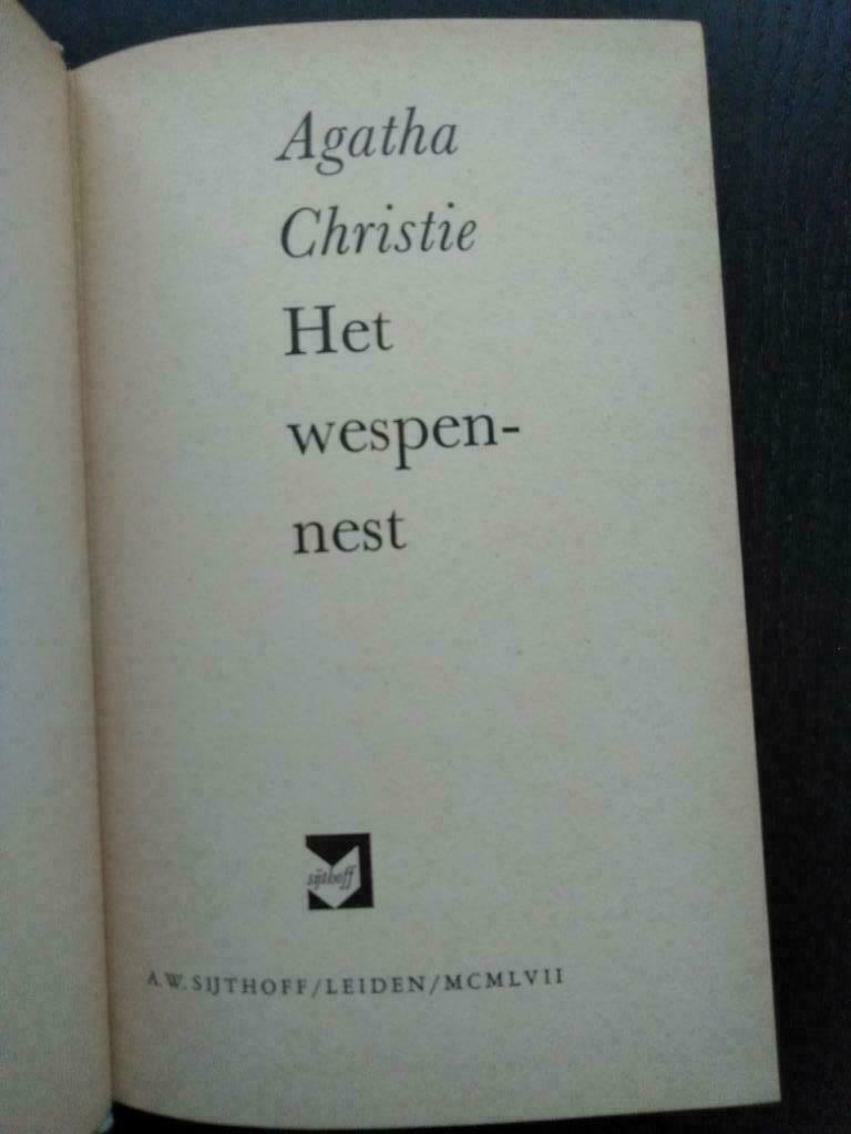 Het wespennest, Gelezen, Europa overig, Ophalen of Verzenden, Agatha Christie