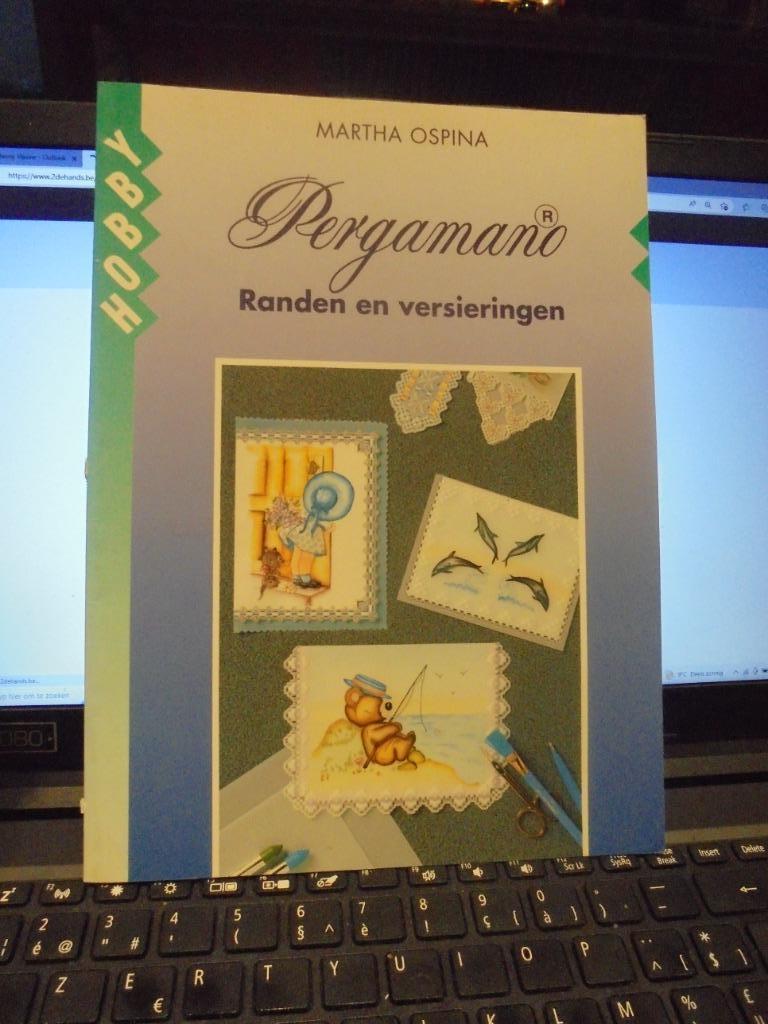 Pergamano randen en versieringen, Ophalen of Verzenden, Zo goed als nieuw