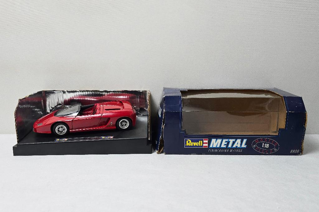 Auto Revell cars - 1/18 - Pininfarina Mythos, Ophalen of Verzenden, Zo goed als nieuw, Auto, Revell