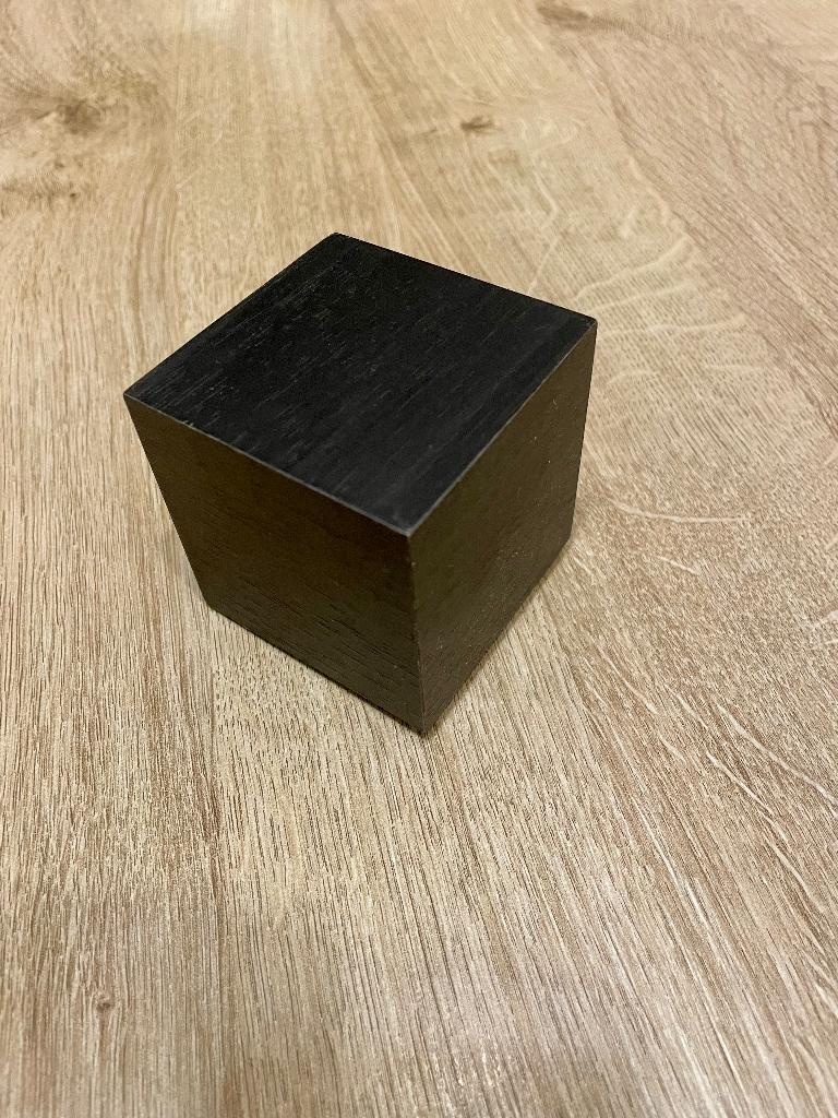 Houten kubus wekker kikkerland, Ophalen