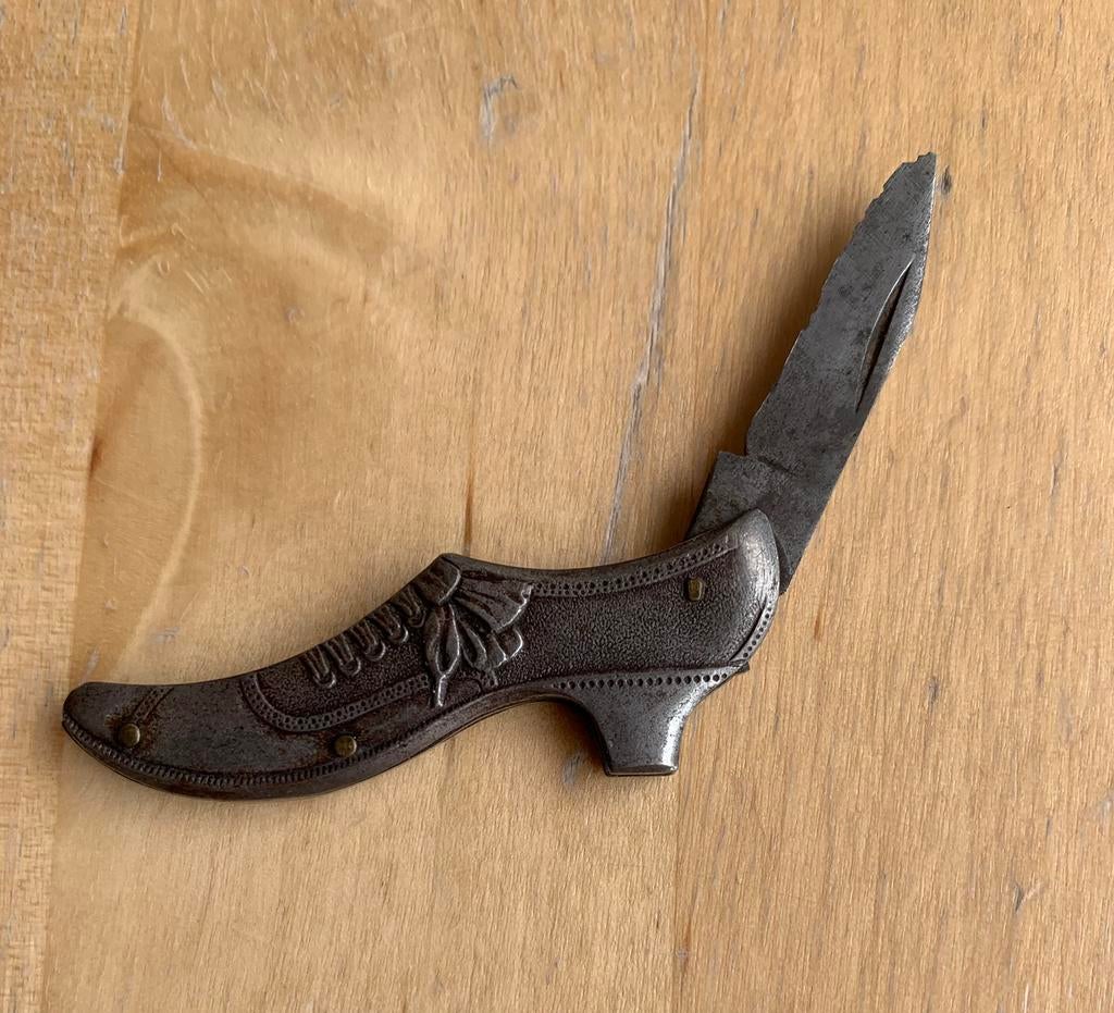 Klein 19e-eeuws slank zakmes.Opvouwbaar metaal, Antiek en Kunst, Ophalen of Verzenden