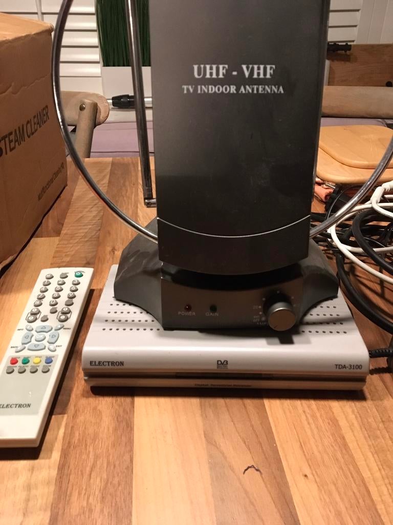 Indoor antenne, Ophalen, Zo goed als nieuw