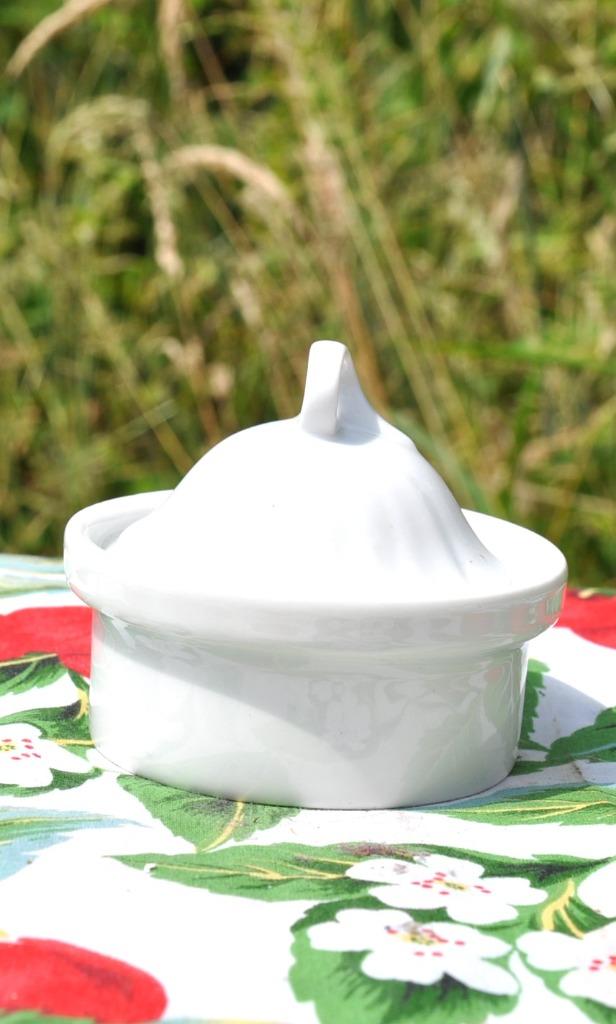 boite ronde porcelaine blanche pillivuyt, Antiquités & Art, Enlèvement ou Envoi