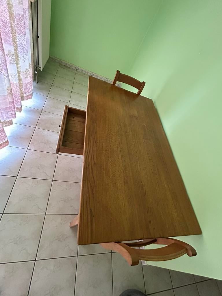 Table, Ophalen, Zo goed als nieuw