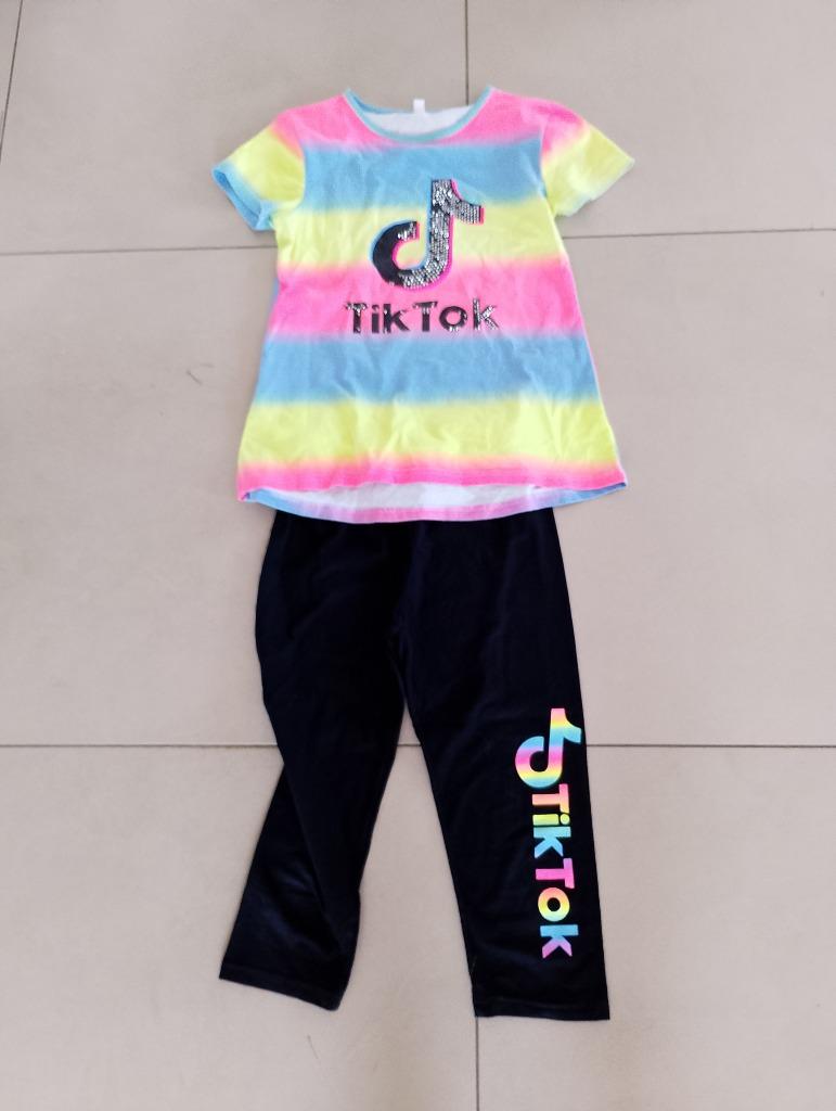 Tenue Tik Tok maat 12 jaar /152, Ophalen of Verzenden