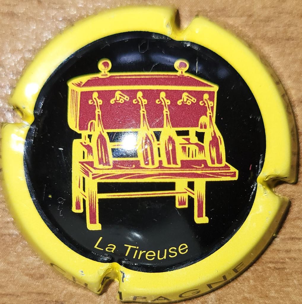 Capsule Champagne de VIGNERONS noir & jaune nr.727, Collections, Vins, Enlèvement ou Envoi, Neuf, France, Champagne