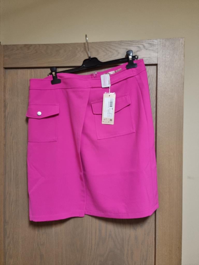 Rok esqualo maat 46 nieuw prijsdaling, Neuf, Taille 46/48 (XL) ou plus grande, Enlèvement ou Envoi, Rose