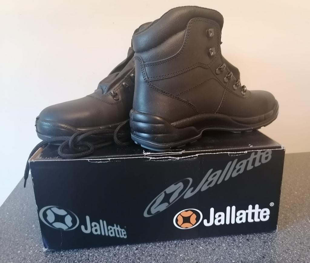 Werkschoenen, Ophalen