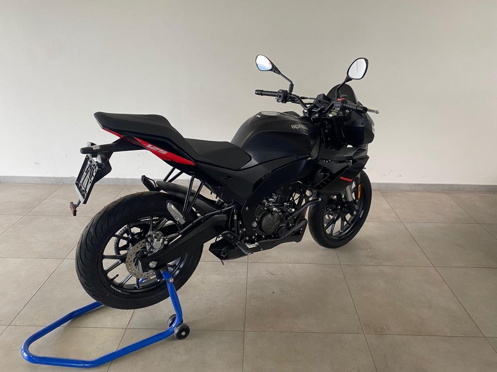 Aprilia Tuono 125, Entreprise, Permis Moto A1 minimum, ABS, 1 cylindre
