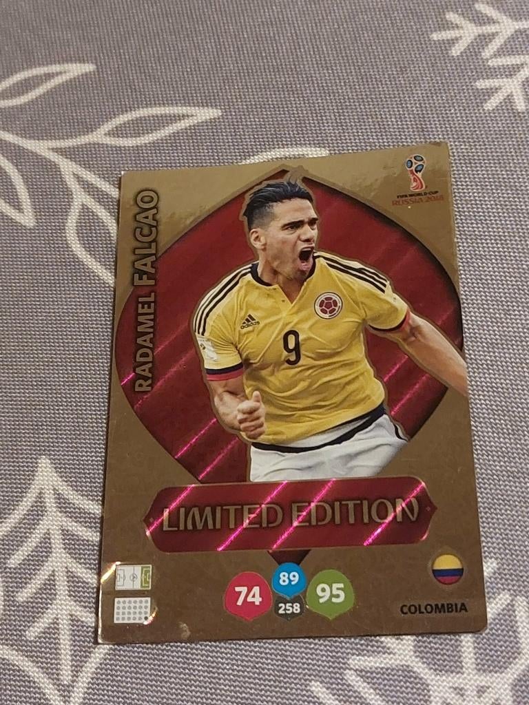 Voetbalkaart : Panini / Limitid Edition / Radamel Falcao, Collections, Articles de Sport & Football, Comme neuf, Cartes de joueur