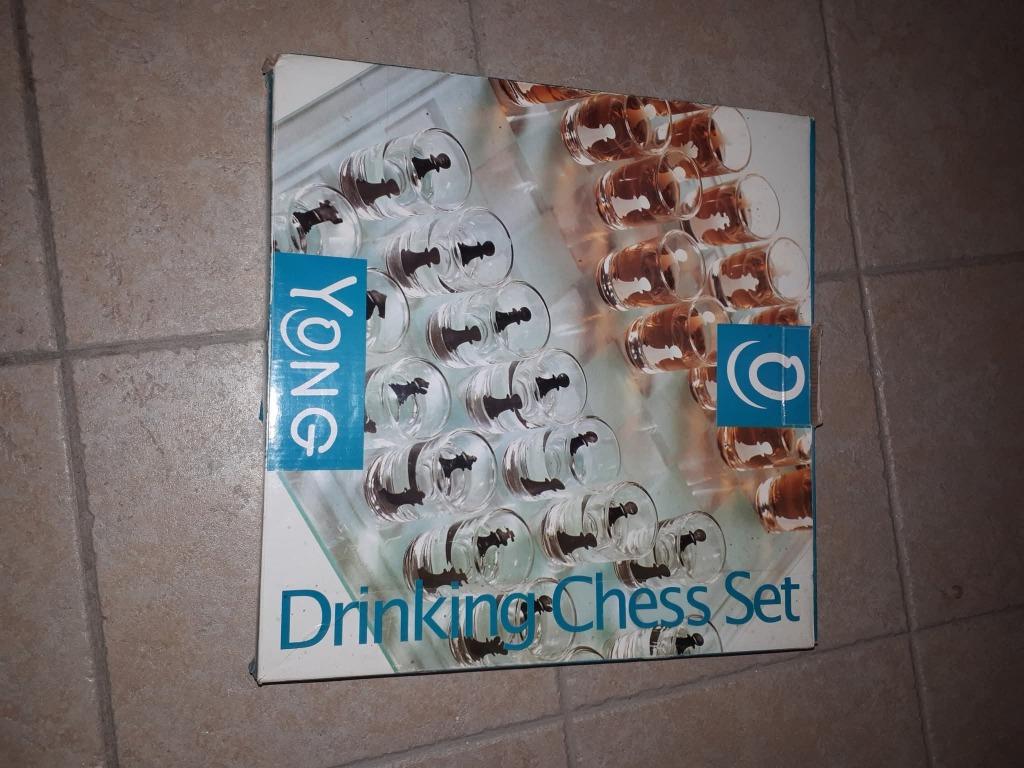 Jeu d'échecs à boire en verre drink, Enlèvement ou Envoi