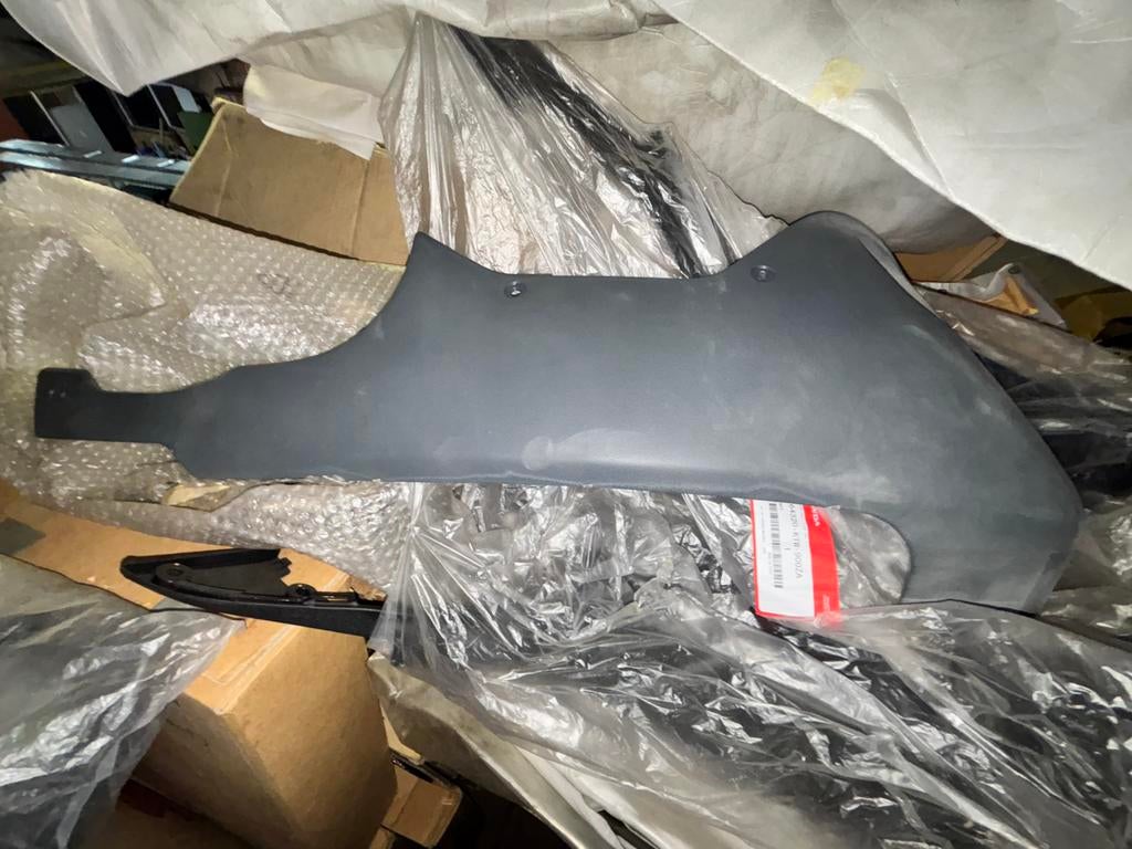 Honda Pan European ST1100 rechtse zijschild beneden, Ophalen of Verzenden, Nieuw