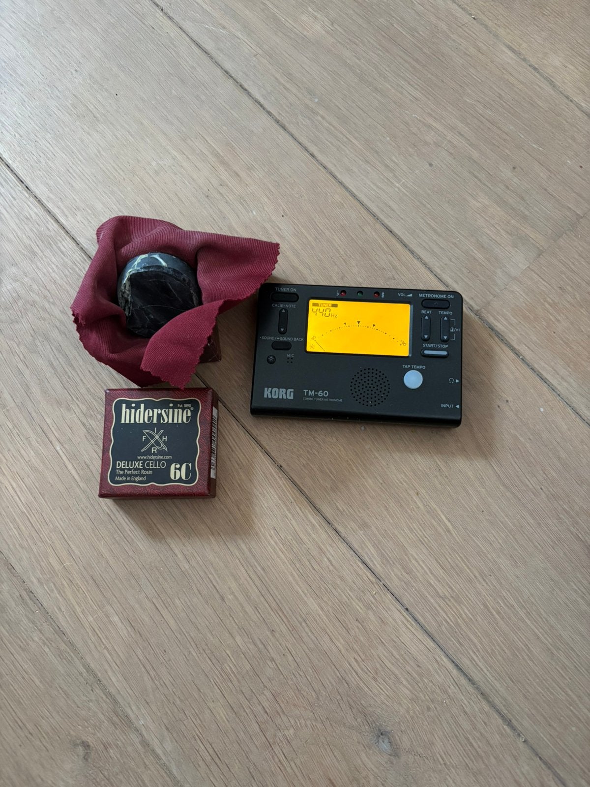 Tuner Korg TM-60 + métronome ; résine, Musique & Instruments, Enlèvement ou Envoi, Utilisé