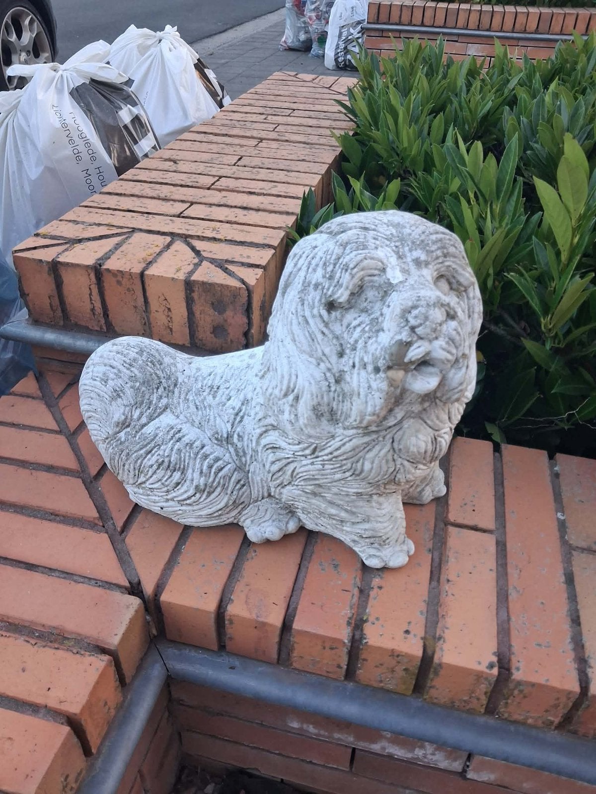 Te Koop: Lot Tuinbeelden, Ophalen, Zo goed als nieuw