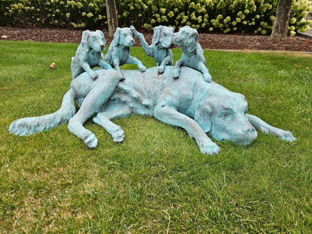 Bronzen hond met puppy's prachtige brons komt zelden te koop, Enlèvement ou Envoi, Comme neuf, Animal