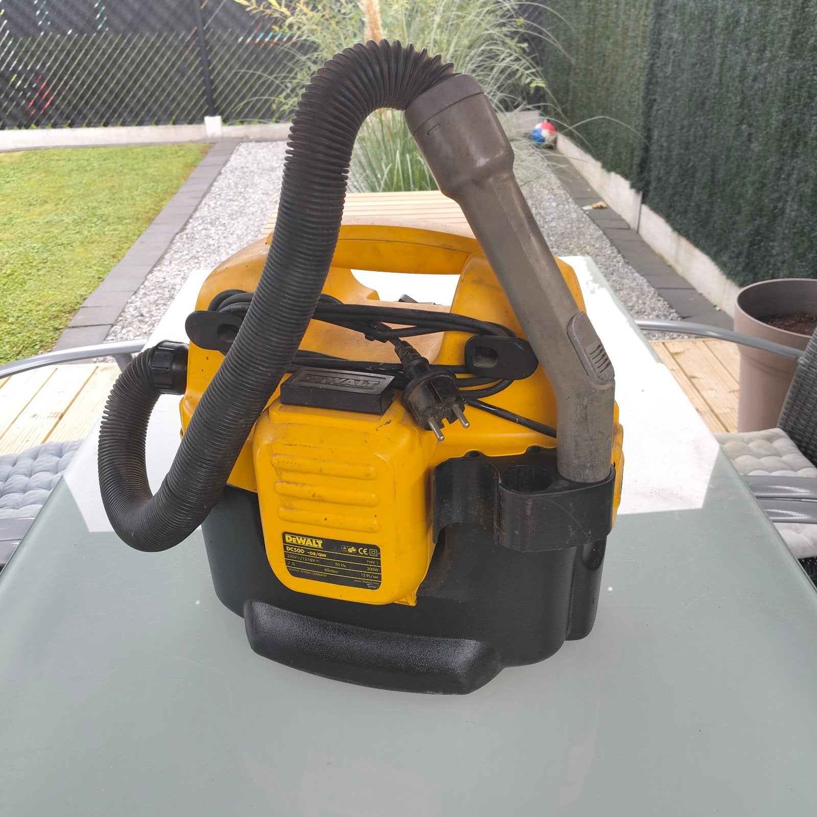Dewalt stofzuiger, Tuin en Terras, Ophalen, Gebruikt, Dewalt