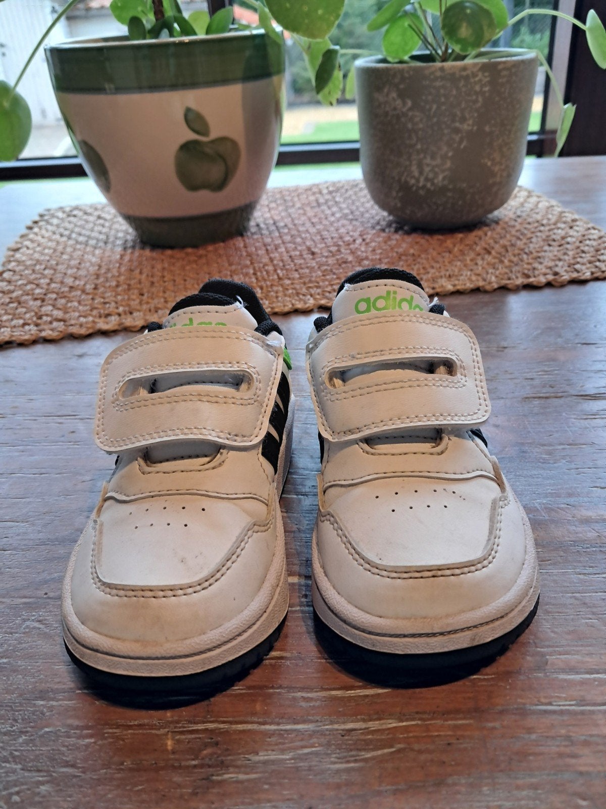 Adidas snaeker, Kinderen en Baby's, Babykleding | Schoentjes en Sokjes, Ophalen