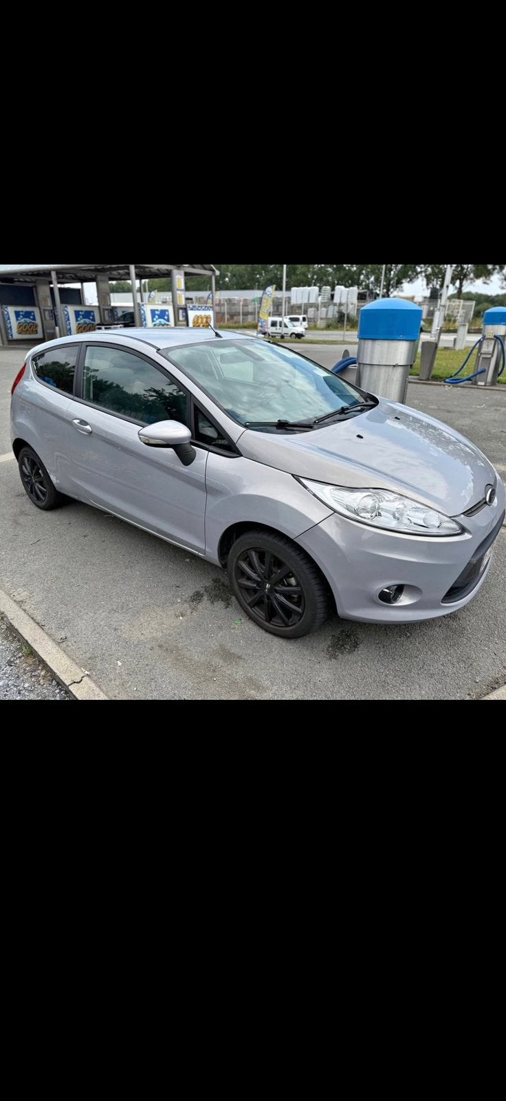 Ford fiesta 2011 edition titanium full option pour export, Auto's, Euro 5, Fiësta, Zilver of Grijs, Te koop